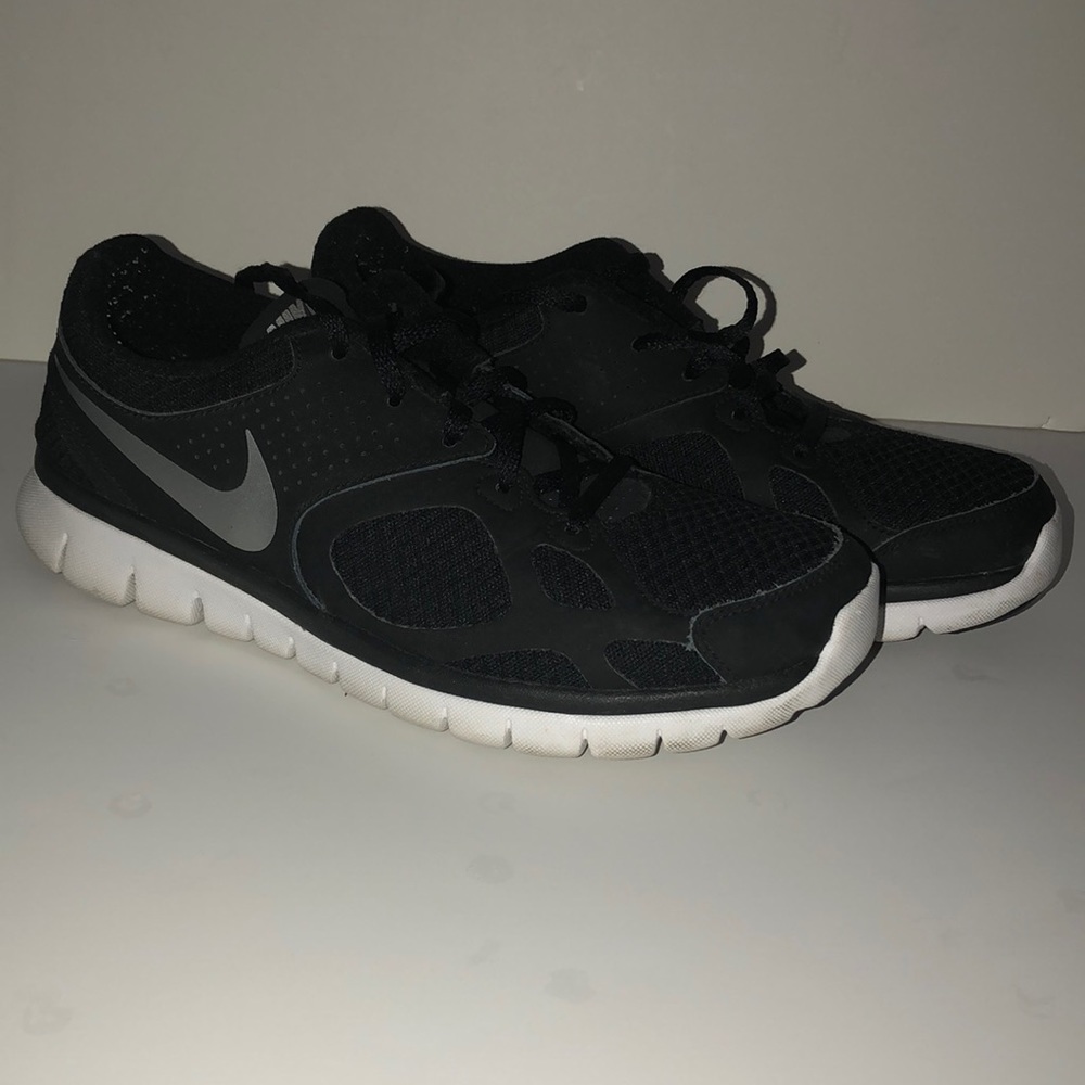 Nike Flex Black Sneaker